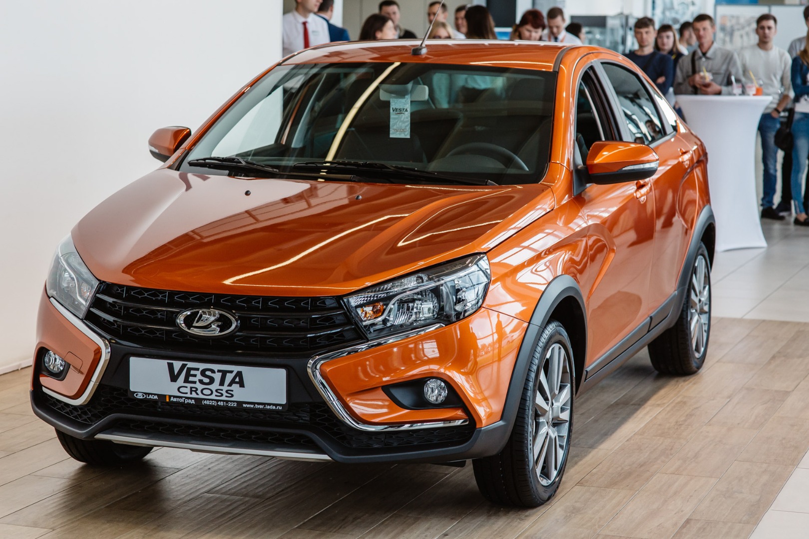 В салоне «АвтоГрад» стартовали продажи LADA Vesta Cross
