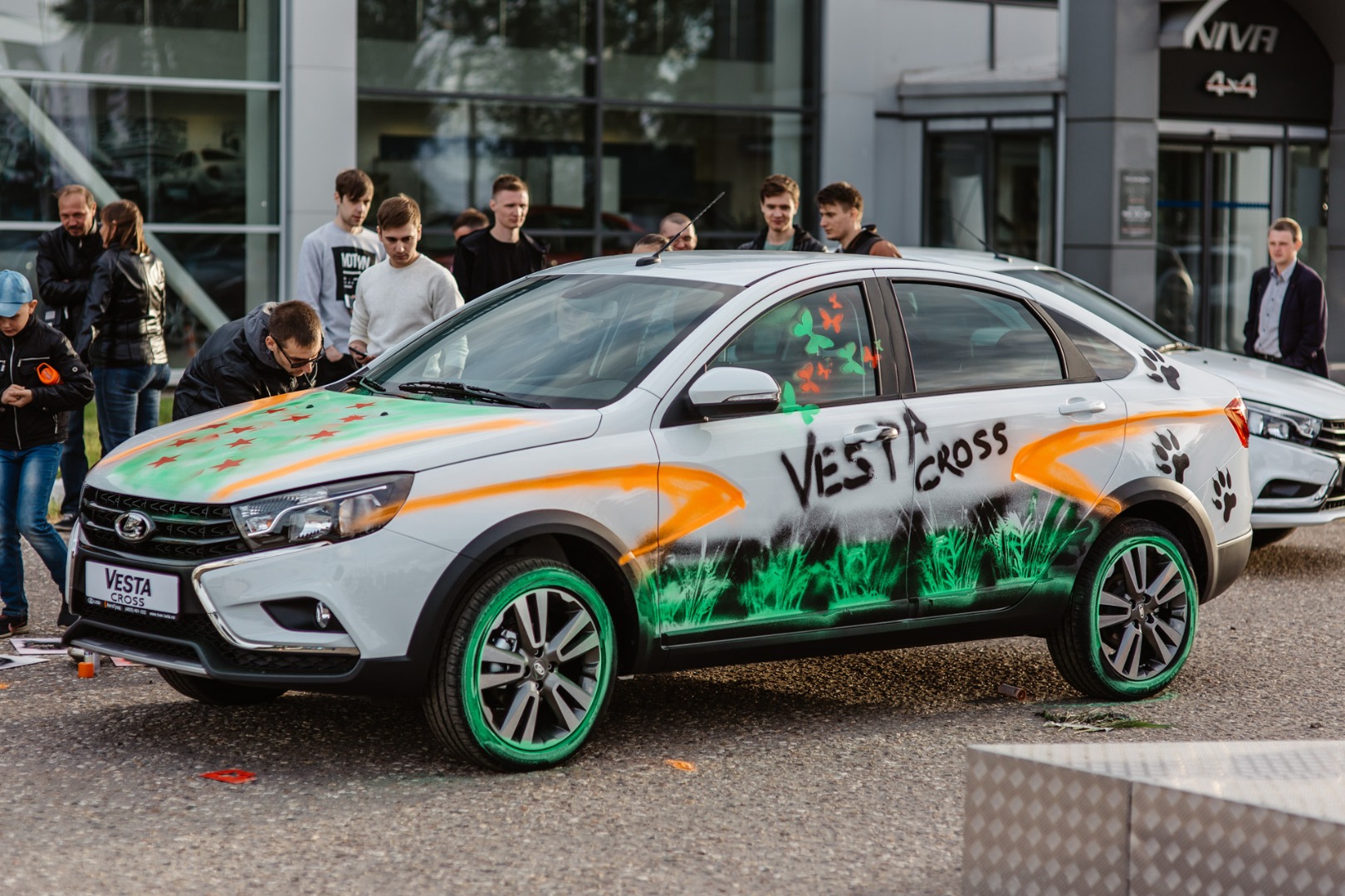 В салоне «АвтоГрад» стартовали продажи LADA Vesta Cross